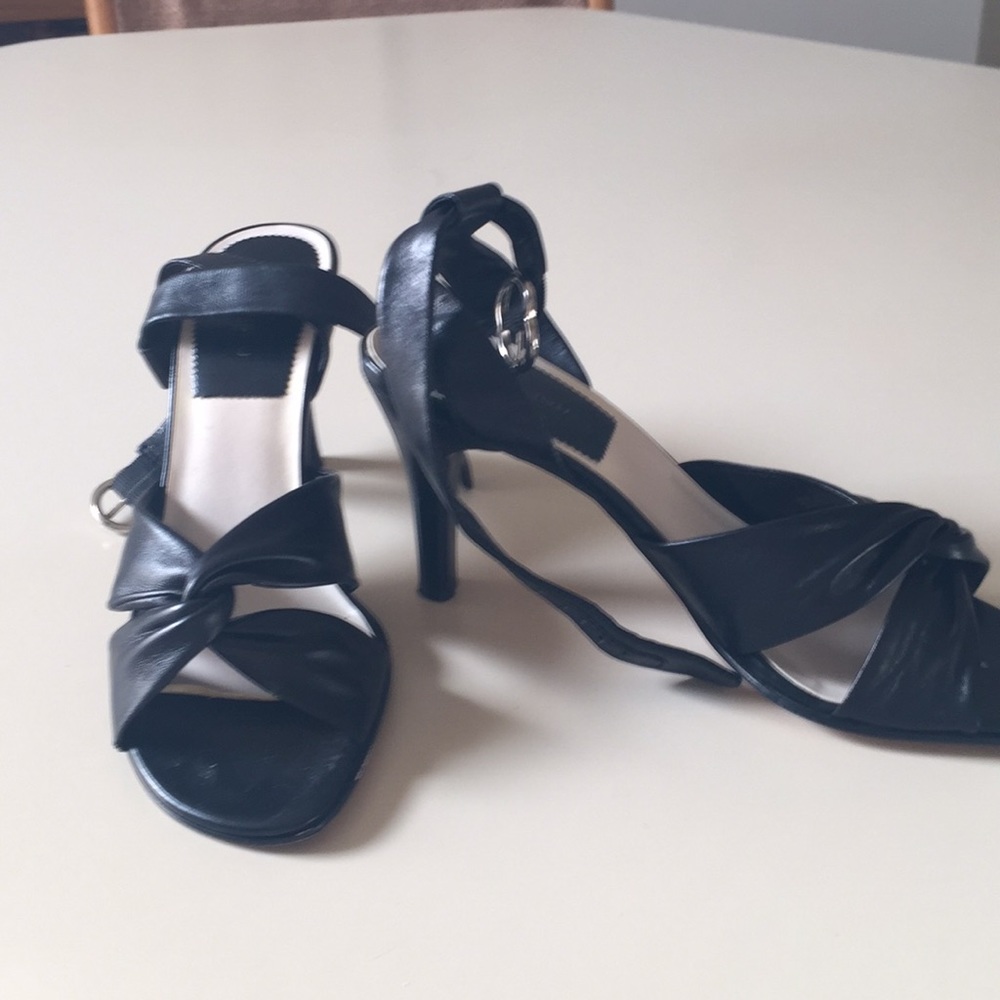 Shoes - Picture 2 of 3